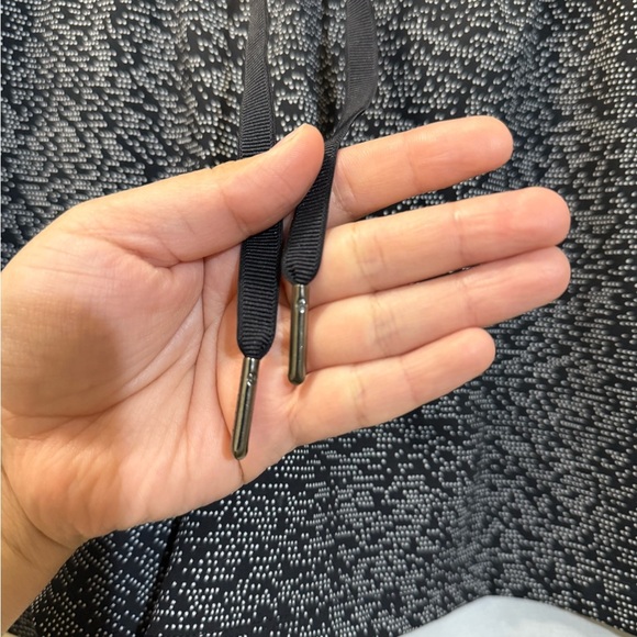 Lululemon On The Fly Short (2.5") Soundwave White Black / Black - Picture 7 of 11